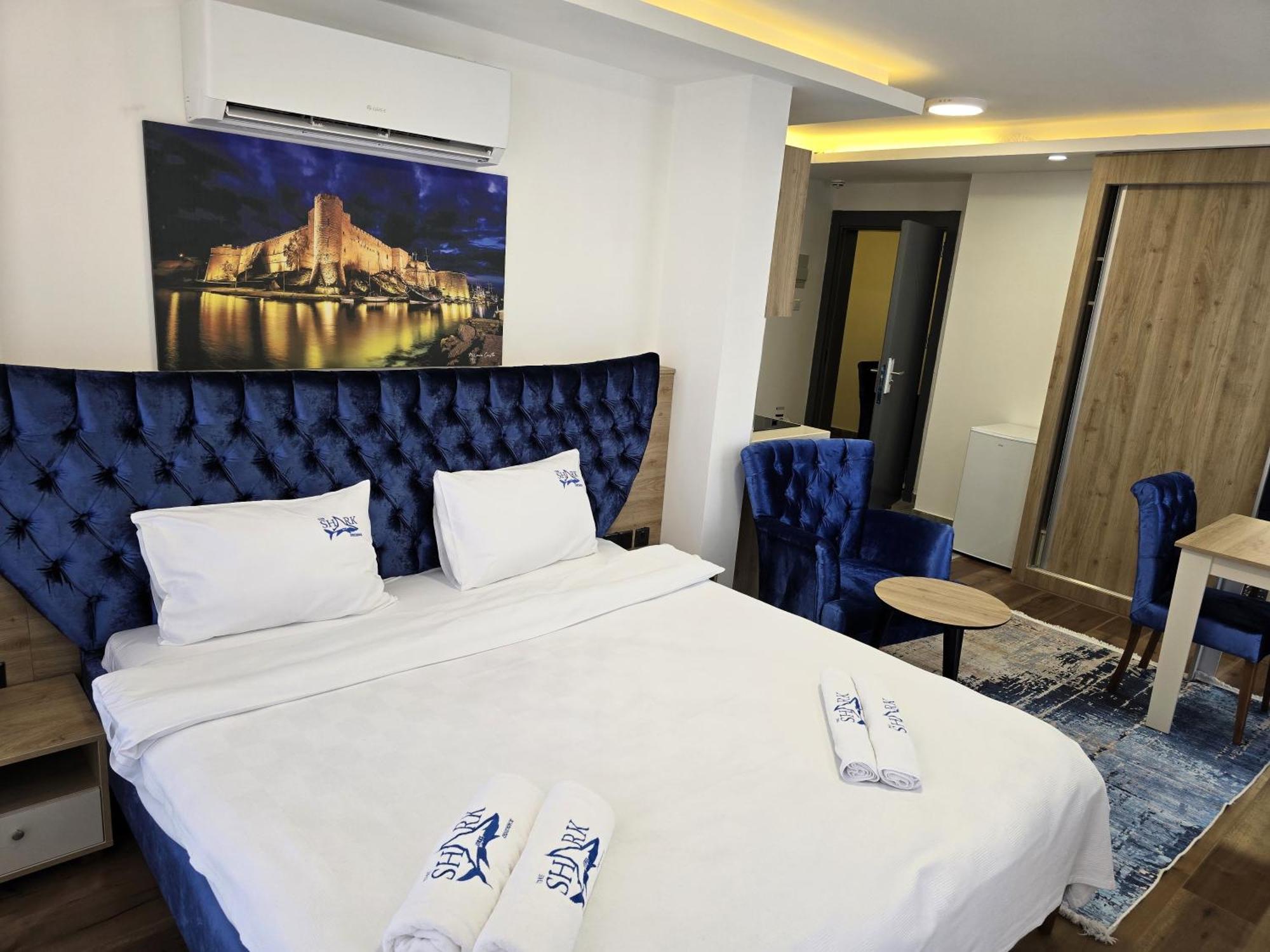 Nurel Shark Residence Kyrenia  Eksteriør billede