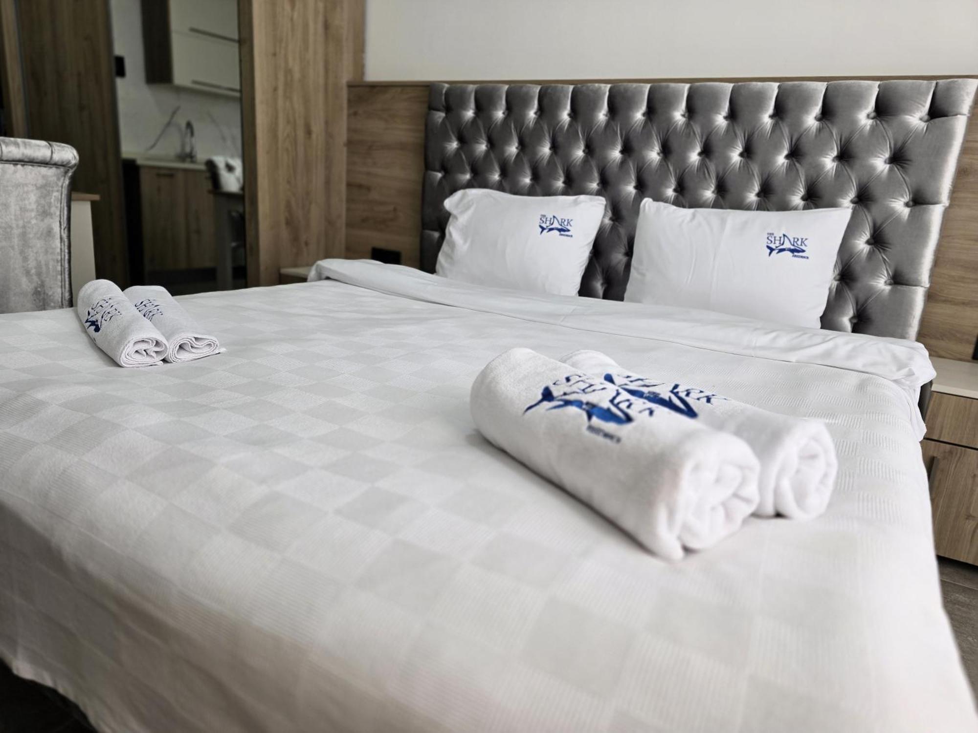 Nurel Shark Residence Kyrenia  Eksteriør billede